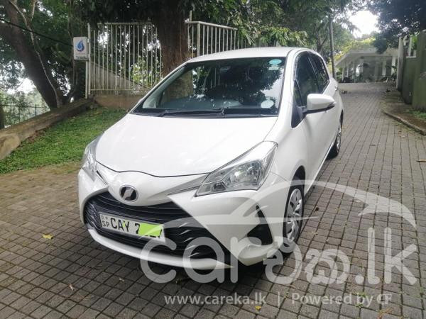 TOYOTA VITZ 2018