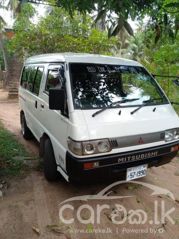 MITSUBISHI DELICA PO5 1990