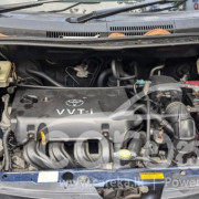 TOYOTA IST 2003