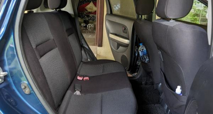 TOYOTA IST 2003