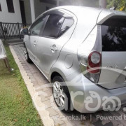 TOYOTA AQUA 2012