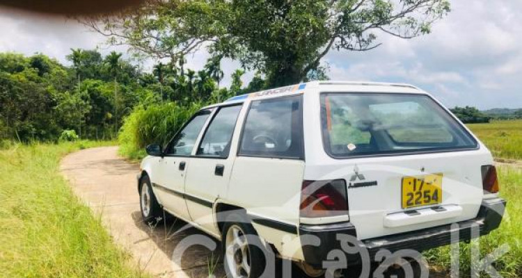 MITSUBISHI LANCER WAGON 1987