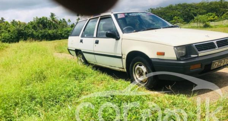 MITSUBISHI LANCER WAGON 1987
