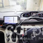 TOYOTA SIENTA 2018