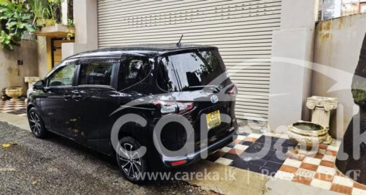 TOYOTA SIENTA 2018