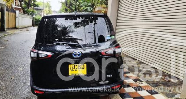 TOYOTA SIENTA 2018