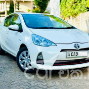 TOYOTA AQUA 2012