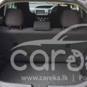 TOYOTA VITZ 2015