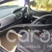 TOYOTA VITZ 2015