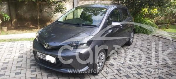 TOYOTA VITZ 2015