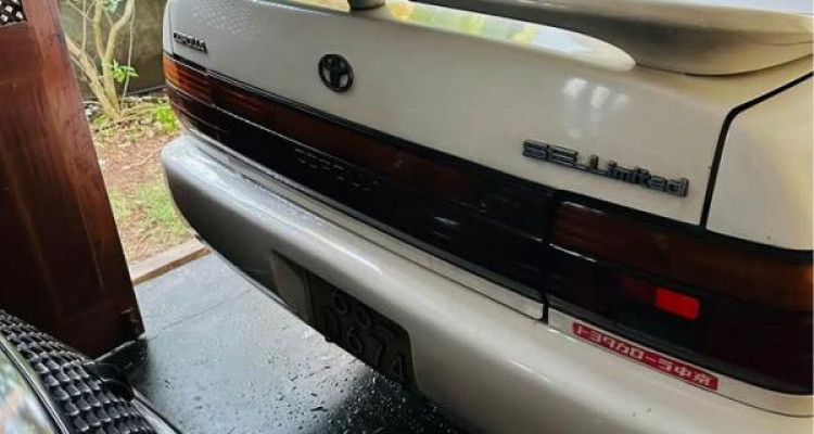TOYOTA COROLLA AE100 1992