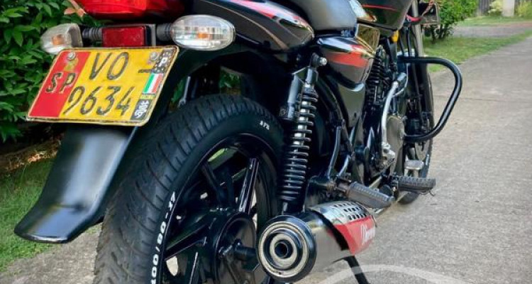 BAJAJ DISCOVER 135 2010