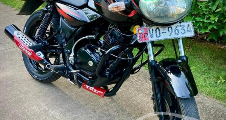 BAJAJ DISCOVER 135 2010