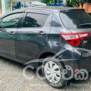 TOYOTA VITZ 2017