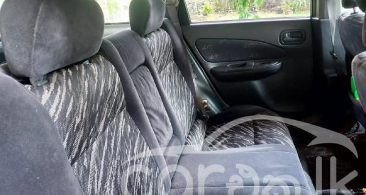 NISSAN WINGROAD 2001