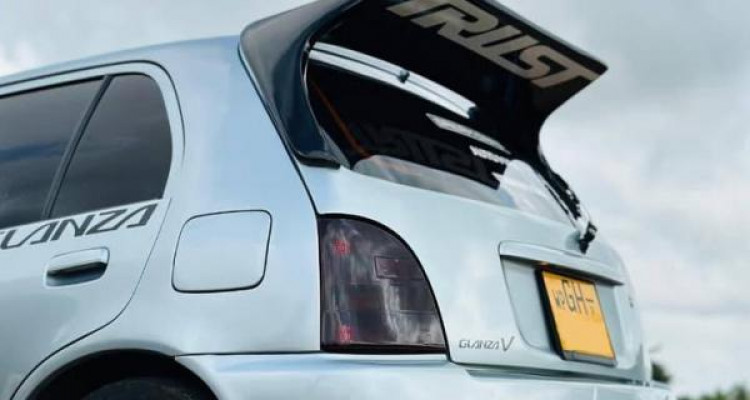 TOYOTA STARLET EP91 2001