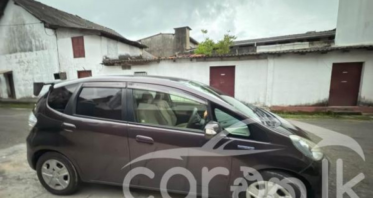 HONDA FIT GP1 2012