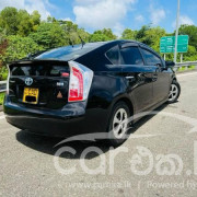 TOYOTA PRIUS 2013