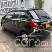 TOYOTA VITZ 2016