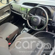 TOYOTA VITZ 2016
