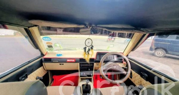 MITSUBISHI LANCER BOX 1980