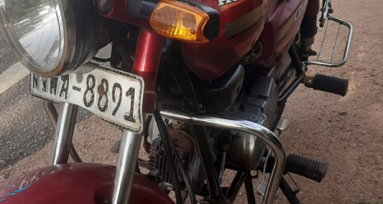 HERO HONDA CD DAWN 2011