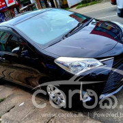 TOYOTA VITZ 2017