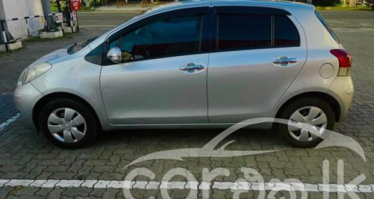 TOYOTA VITZ 2007