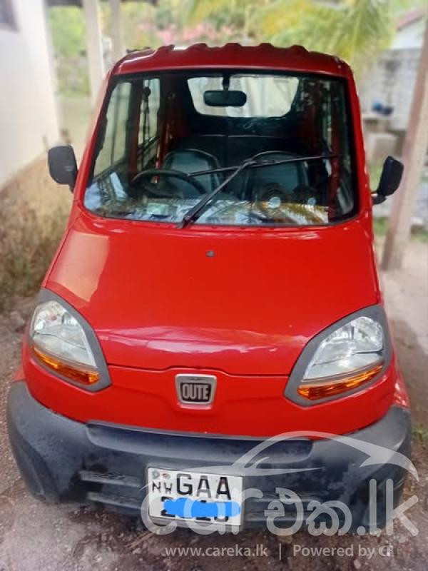 BAJAJ QUTE 2019