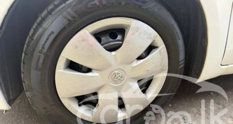 TOYOTA VITZ 2007