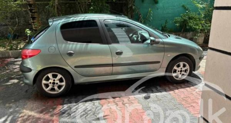 PEUGEOT 206 2002