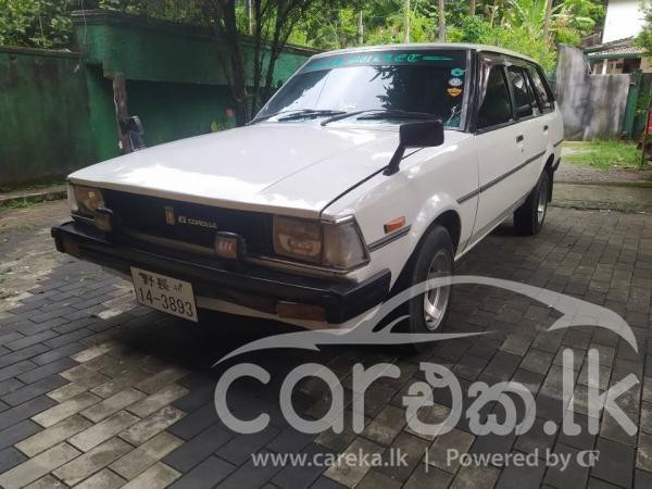TOYOTA COROLLA DX WAGON KE72 1983