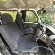 MITSUBISHI MINICAB 1999