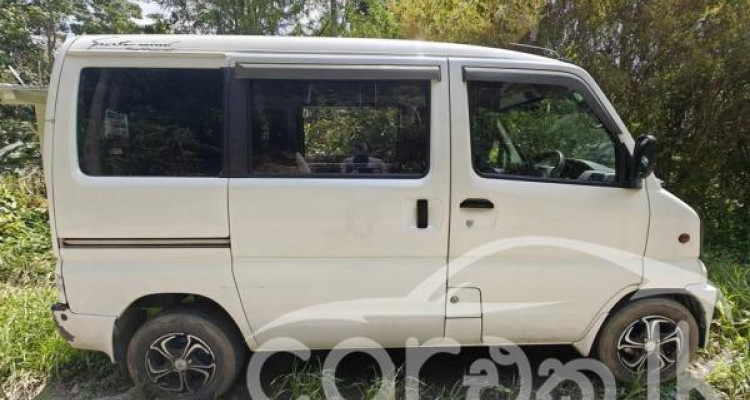 MITSUBISHI MINICAB 1999