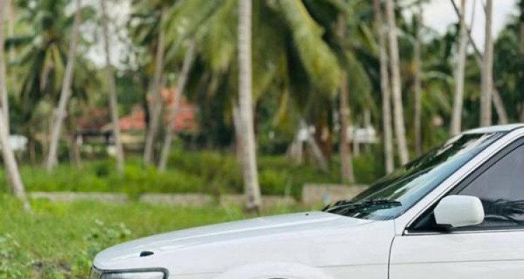 NISSAN BLUEBIRD 1988