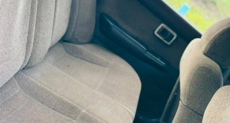 NISSAN BLUEBIRD 1988