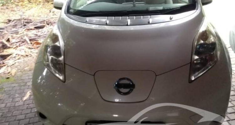 NISSAN LEAF 2012