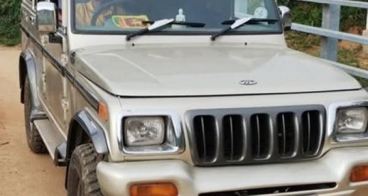 MAHINDRA BOLERO 2004