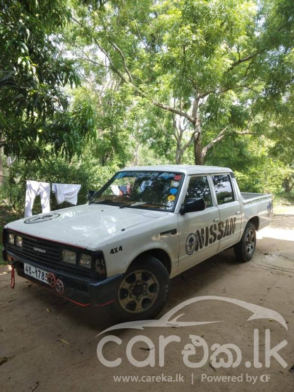 NISSAN D21 1984