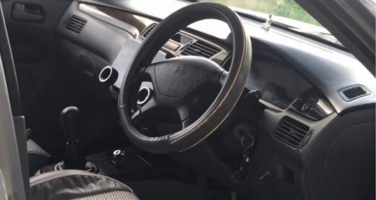 MITSUBISHI LANCER CS1 2003