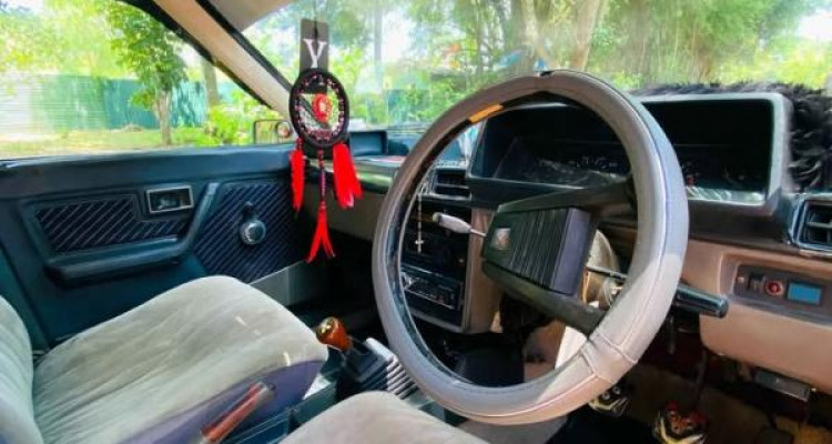 MITSUBISHI LANCER BOX 1980