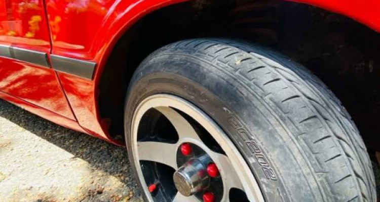 MITSUBISHI LANCER BOX 1980