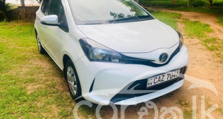 TOYOTA VITZ 2016