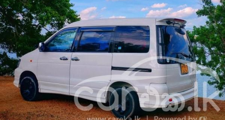 TOYOTA NOAH KR42 2003