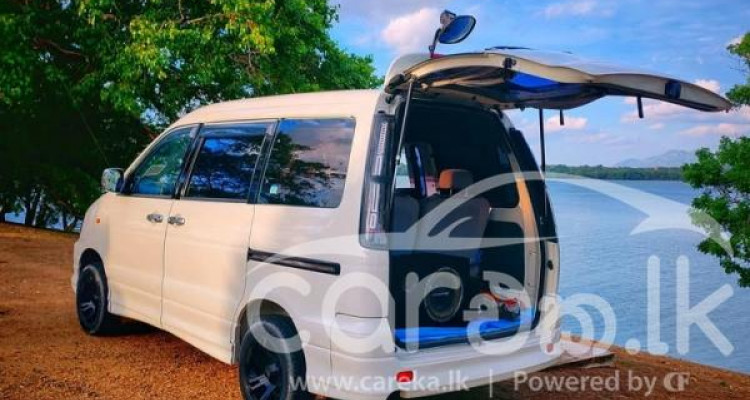 TOYOTA NOAH KR42 2003