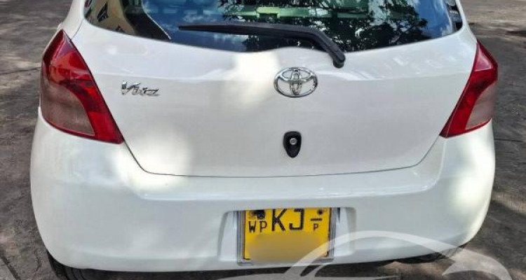 TOYOTA VITZ 2007