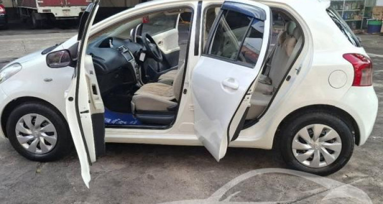 TOYOTA VITZ 2007