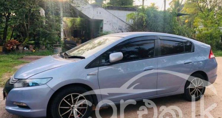HONDA INSIGHT 2011