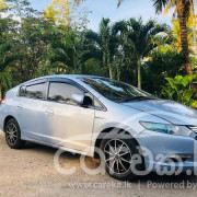 HONDA INSIGHT 2011