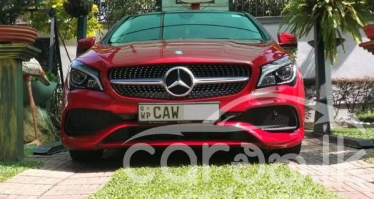 MERCEDES BENZ CLA200 2016